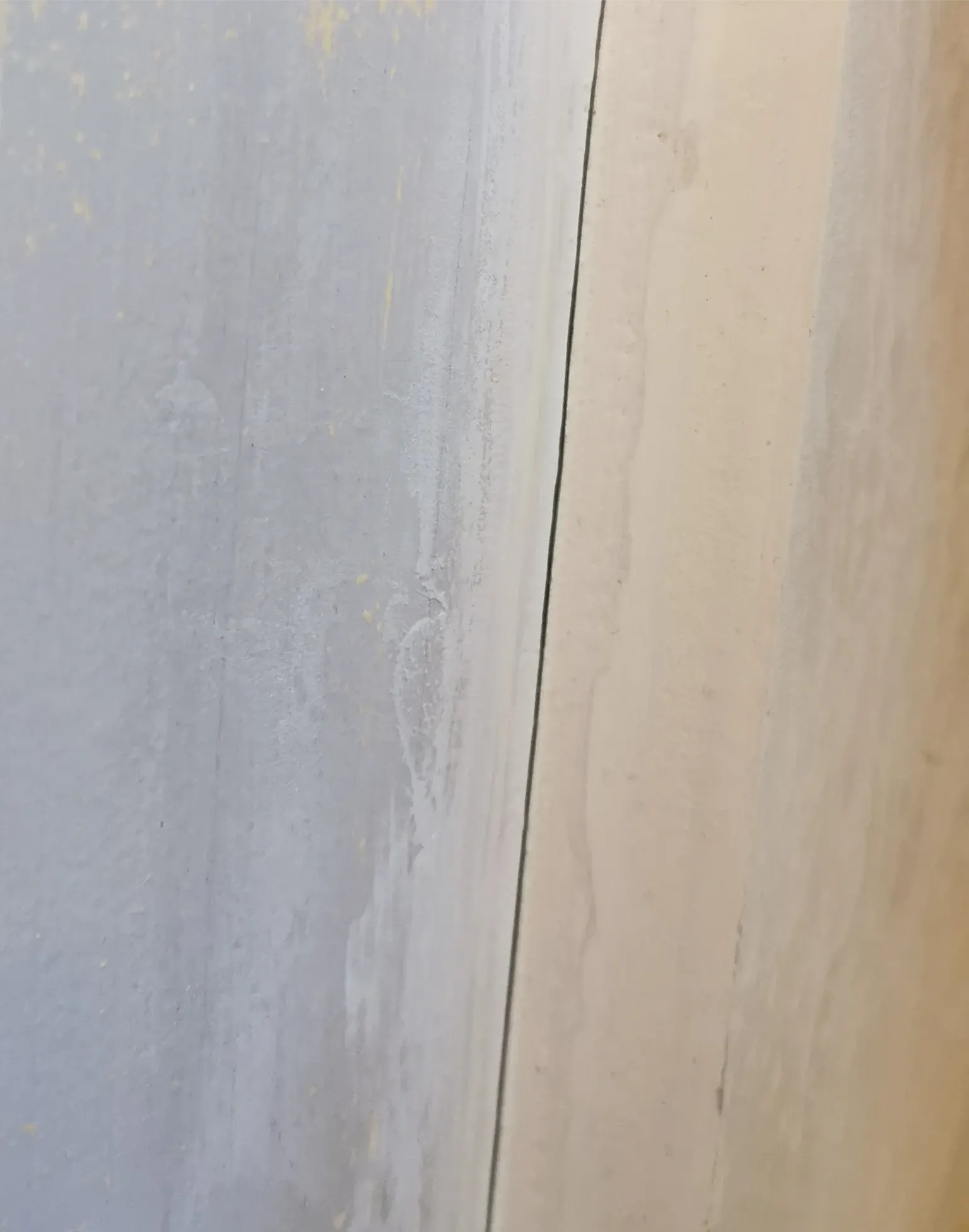 Scored filler on stair string